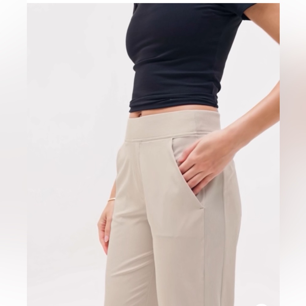 Athleta Mid Rise Brooklyn Ankle Pant - Picture 5 of 9